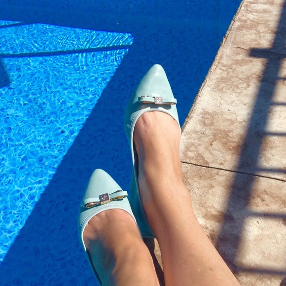 Butterfly Twist pointed toe flats 🥿🦋 - Picture 3 of 7